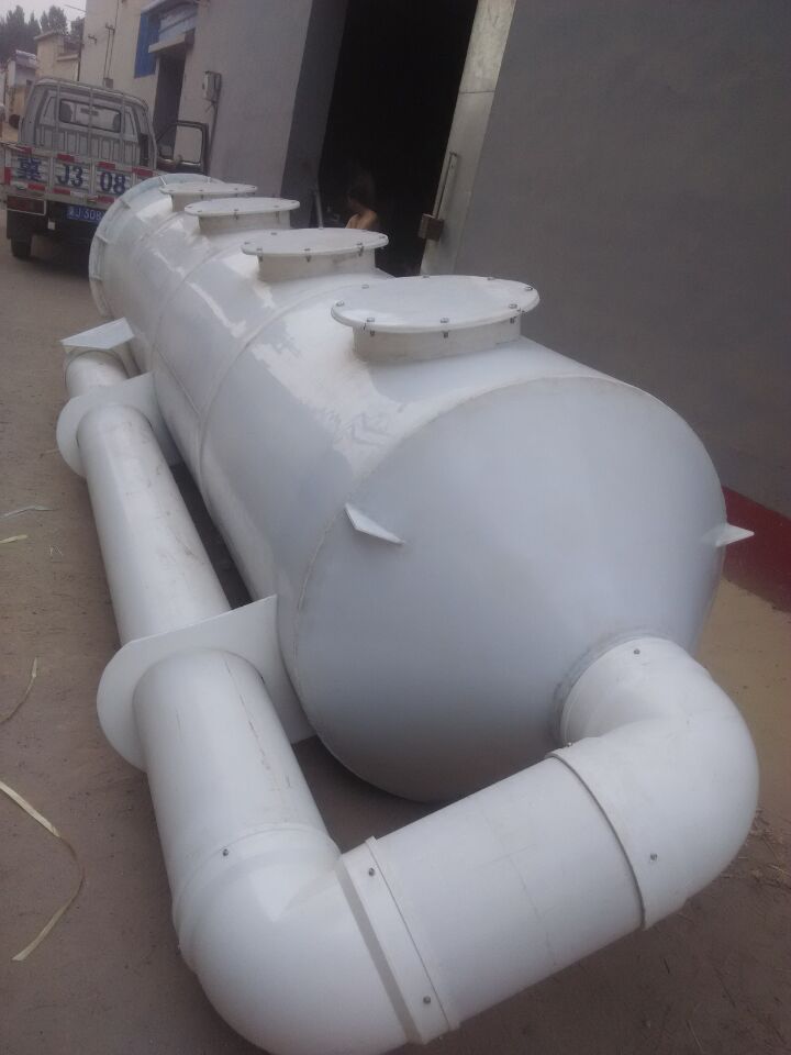 造紙廠廢氣惡臭處理采用什么方案，噴淋塔+UV光解氧化設備配套處理的一套方案。